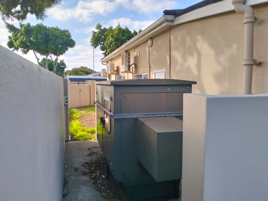 To Let commercial Property for Rent in Vasco Estate Western Cape